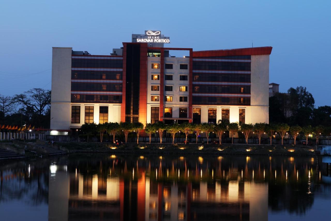 Le Lac Sarovar Portico- Ranchi Luaran gambar