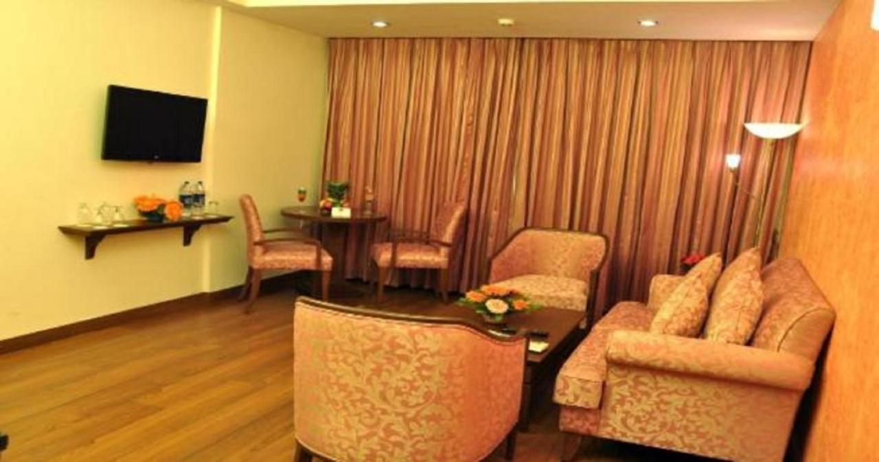 Le Lac Sarovar Portico- Ranchi Luaran gambar
